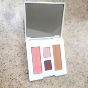 Clinique Blush bronzer and eye shadow duo pallet New